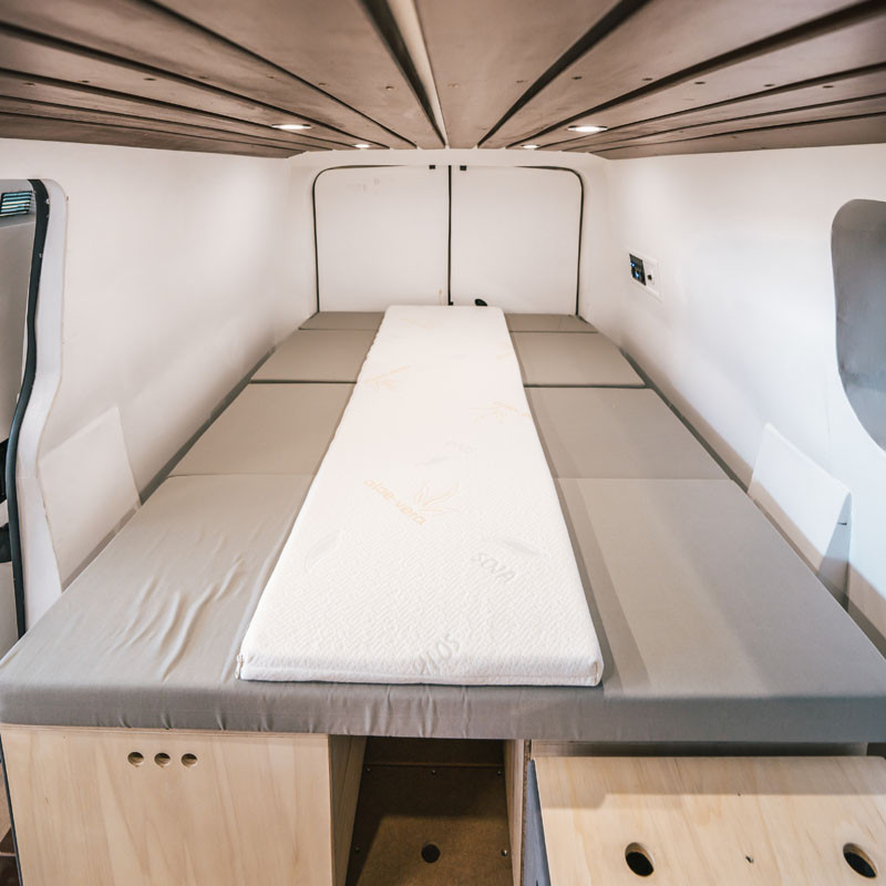matras topper met geheugenfoam