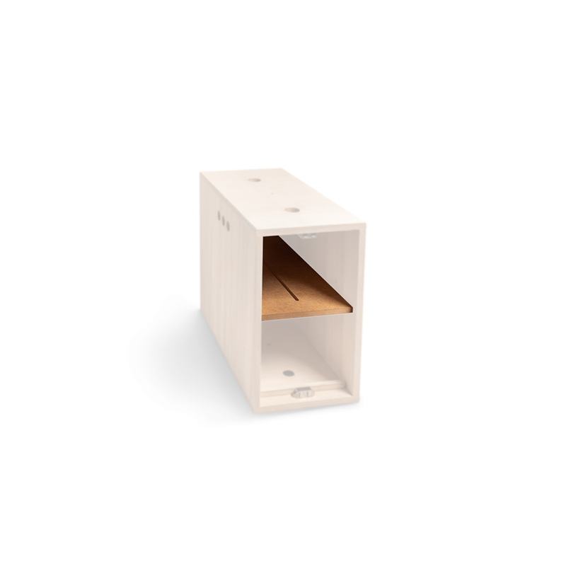 Plank in kleine doos opening kleine kant