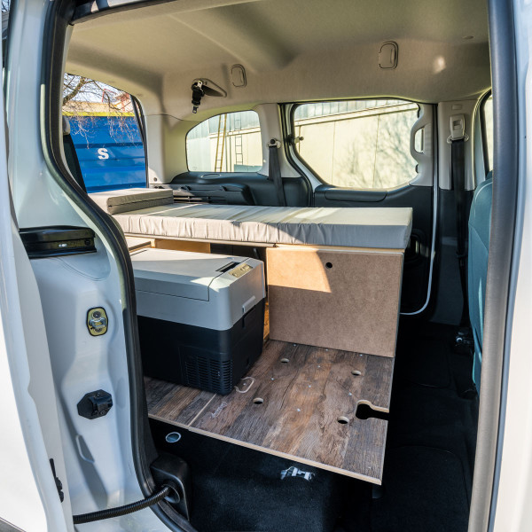 kleiner ausgebauter Kastenwagen Mercedes Citan 2 Kleintransporter