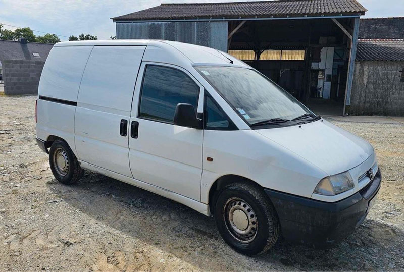 Eerste versie van de Peugeot Expert 1